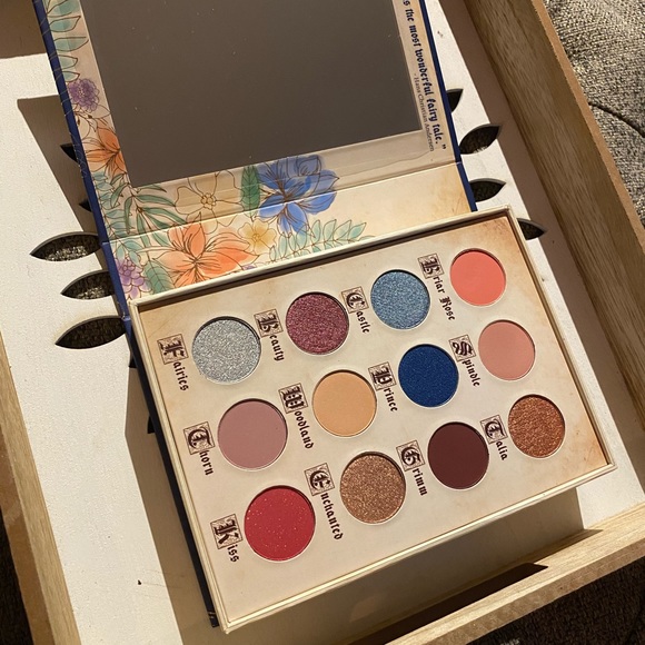 Storybook Cosmetics Little Briar Rose Eye Palette - Picture 3 of 5